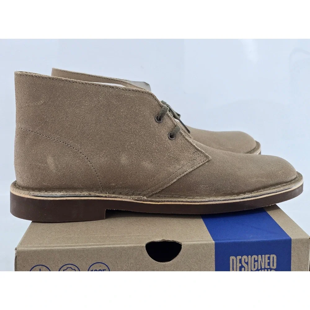 Clarks Bushacre 2 Chukka Boots Mens 9W Taupe Distressed Leather - New
